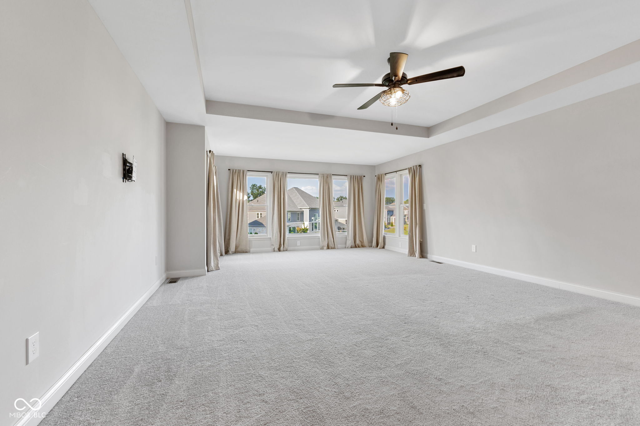 Fishers, Indiana, 46037, United States, 5 Bedrooms Bedrooms, ,4 BathroomsBathrooms,Residential,For Sale,1973782