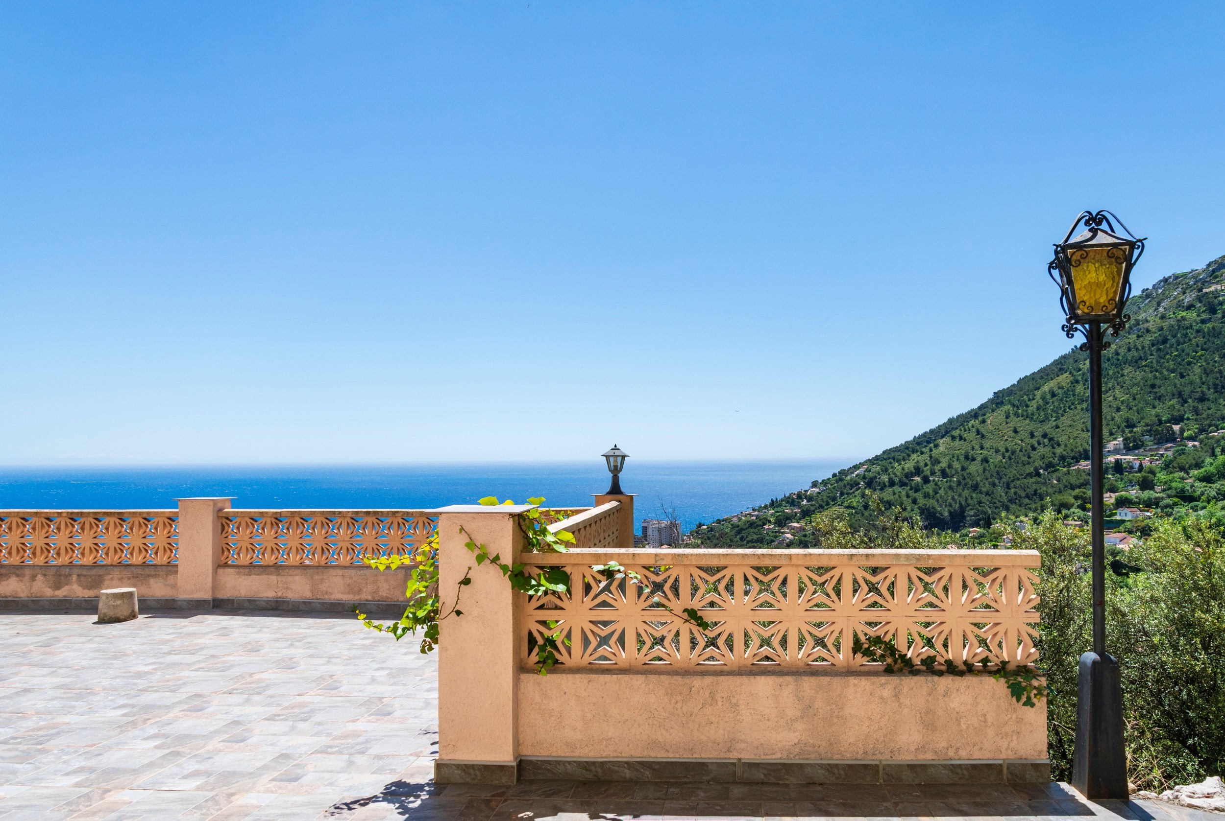  Provençal villa to renovate with sea and Monaco views, close to Beausoleil - 物件實景