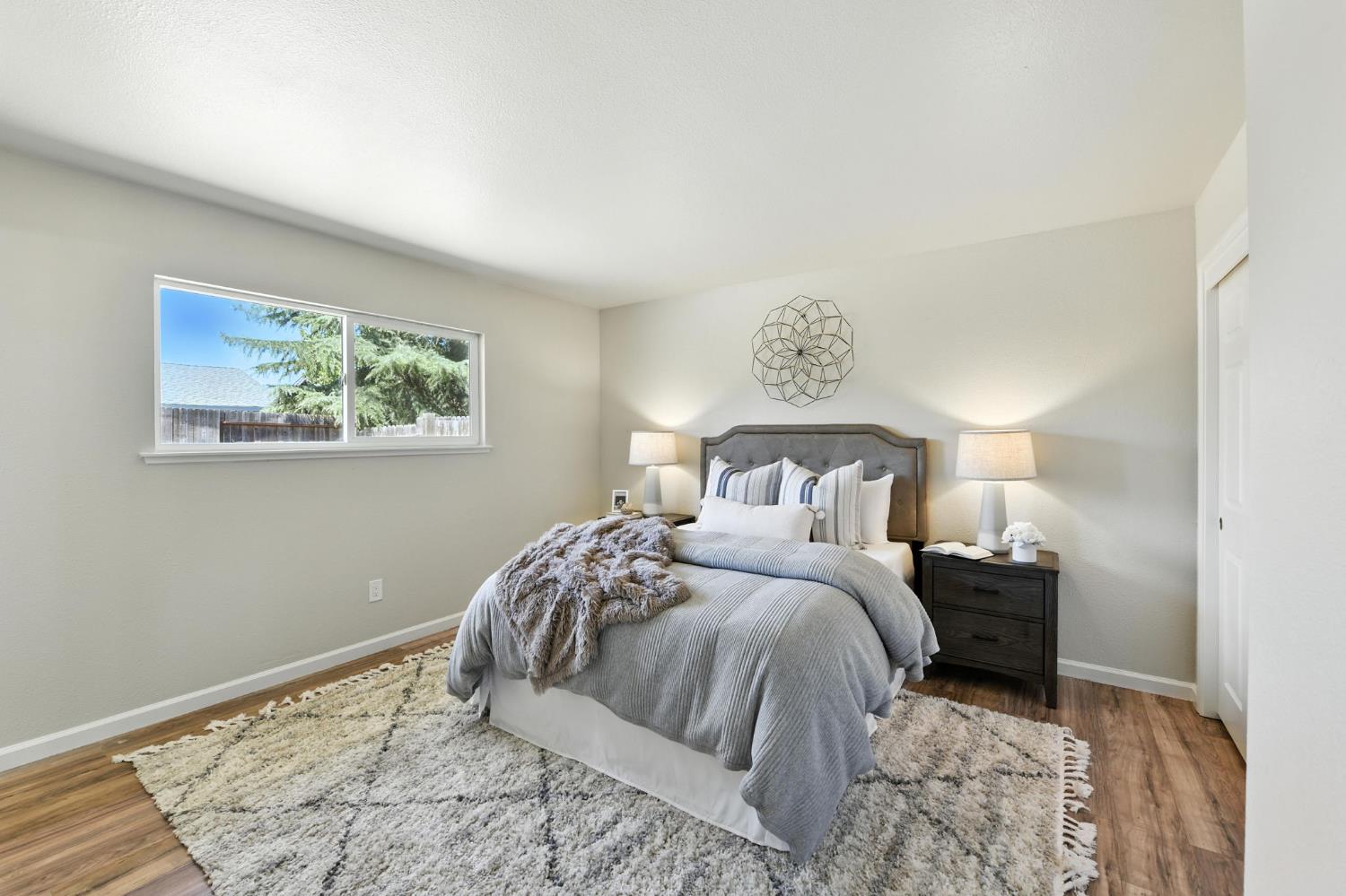 Roseville, California, 95678, United States, 4 Bedrooms Bedrooms, ,2 BathroomsBathrooms,Residential,For Sale,1891756