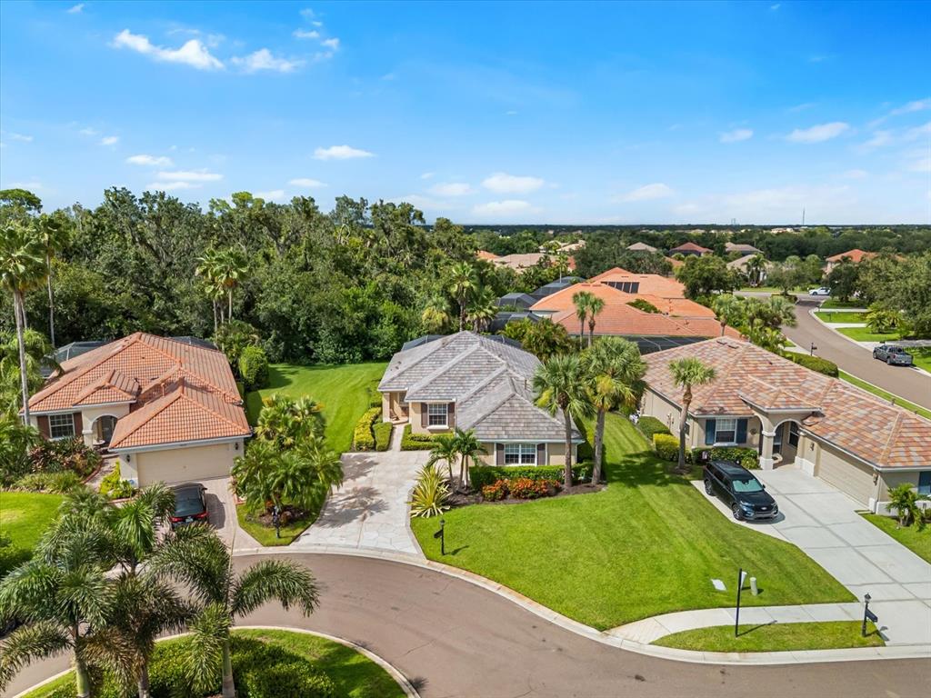 Bradenton, Florida, 34212, United States, 2 Bedrooms Bedrooms, ,2 BathroomsBathrooms,Residential,For Sale,1916954
