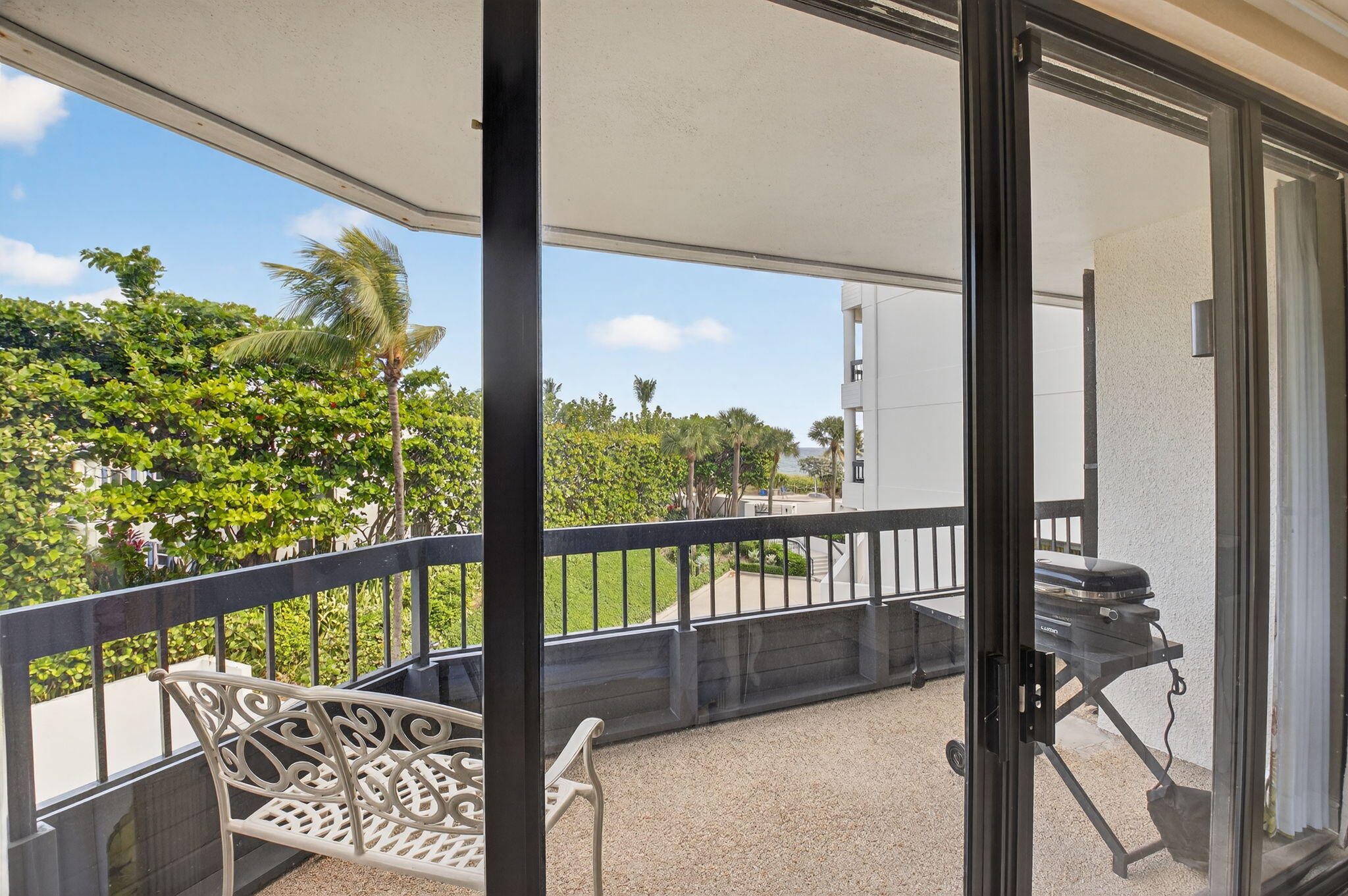 Delray Beach, Florida, 33483, United States, 2 Bedrooms Bedrooms, ,2 BathroomsBathrooms,Residential,For Sale,1987986