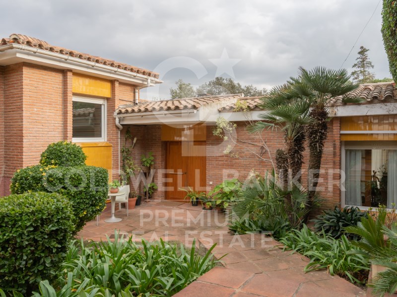 Cerdanyola del Vallès, Catalonia, ES, 4 Bedrooms Bedrooms, ,4 BathroomsBathrooms,Residential,For Sale,1481716