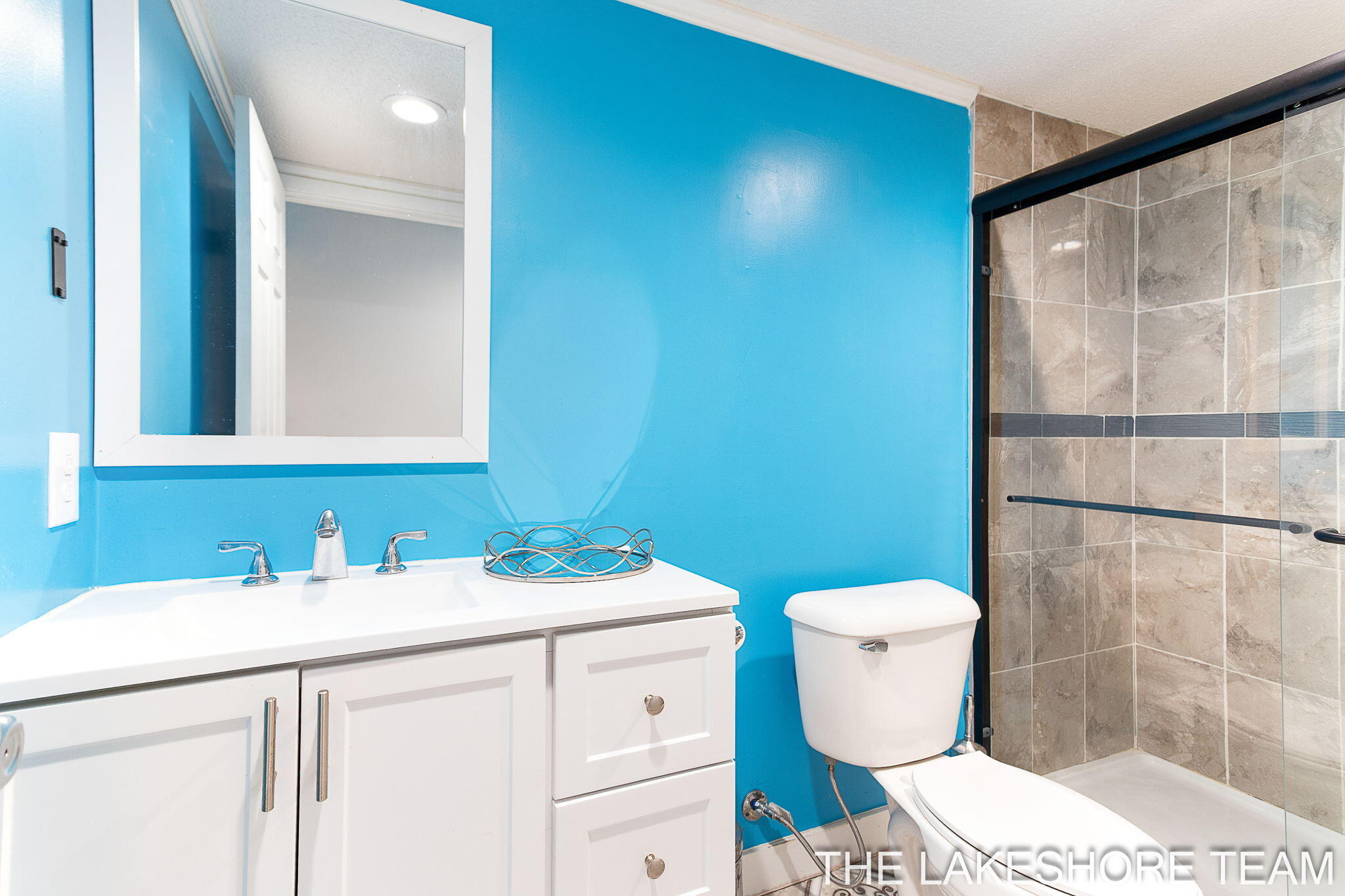 Holland, Michigan, 49424, United States, 5 Bedrooms Bedrooms, ,4 BathroomsBathrooms,Residential,For Sale,1973082