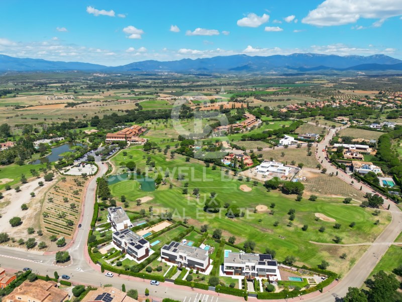 Peralada, Catalonia, ES, 4 Bedrooms Bedrooms, ,5 BathroomsBathrooms,Residential,For Sale,1908231