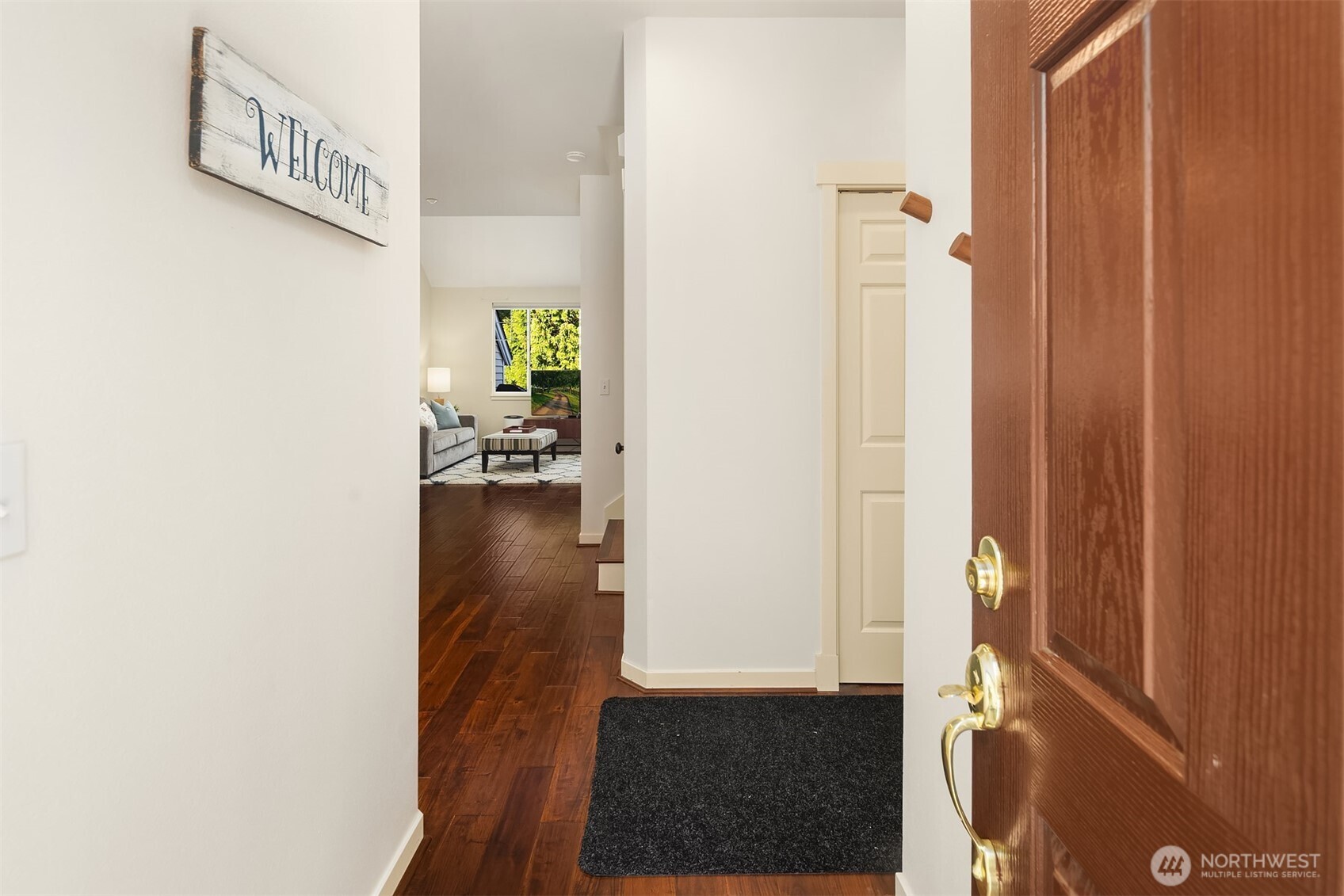 Woodinville, Washington, 98072, United States, 3 Bedrooms Bedrooms, ,3 BathroomsBathrooms,Residential,For Sale,1948007