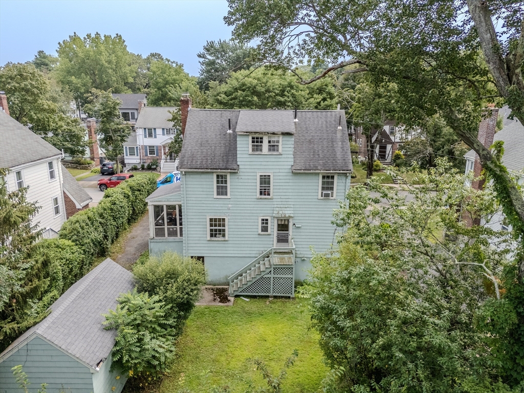 Newton, Massachusetts, 02461, United States, 3 Bedrooms Bedrooms, ,2 BathroomsBathrooms,Residential,For Sale,1934671
