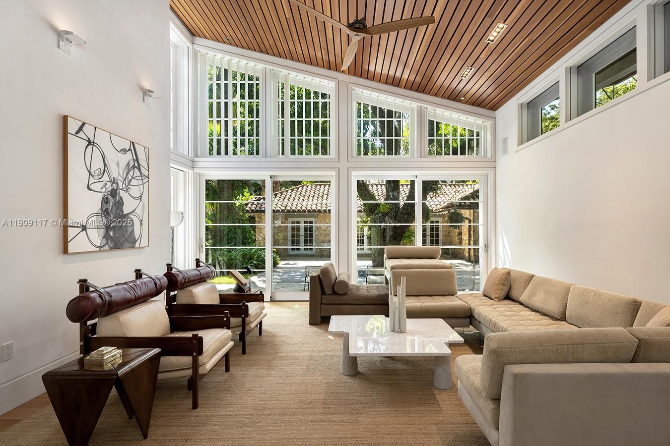 Miami, Florida, 33133, United States, 13 Bedrooms Bedrooms, ,18 BathroomsBathrooms,Residential,For Sale,1989288