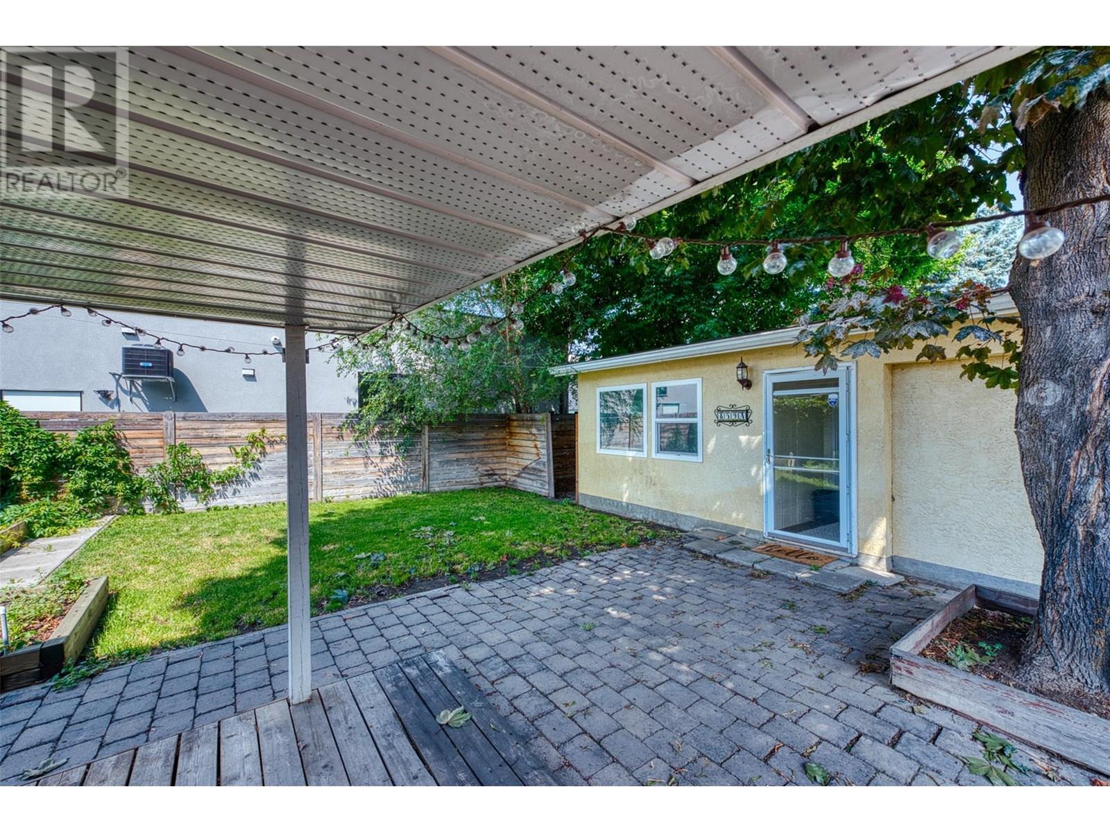 KELOWNA, British Columbia, V1Y 6S9, CA, 5 Bedrooms Bedrooms, ,3 BathroomsBathrooms,Residential,For Sale,1876948