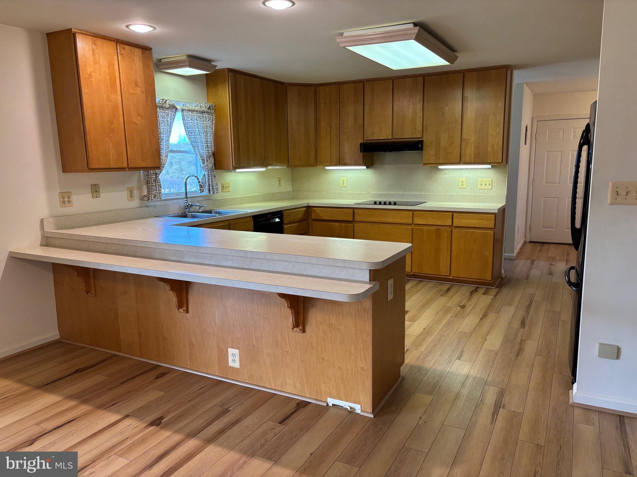 Culpeper, Virginia, 22701, United States, 3 Bedrooms Bedrooms, ,4 BathroomsBathrooms,Residential,For Sale,2005775