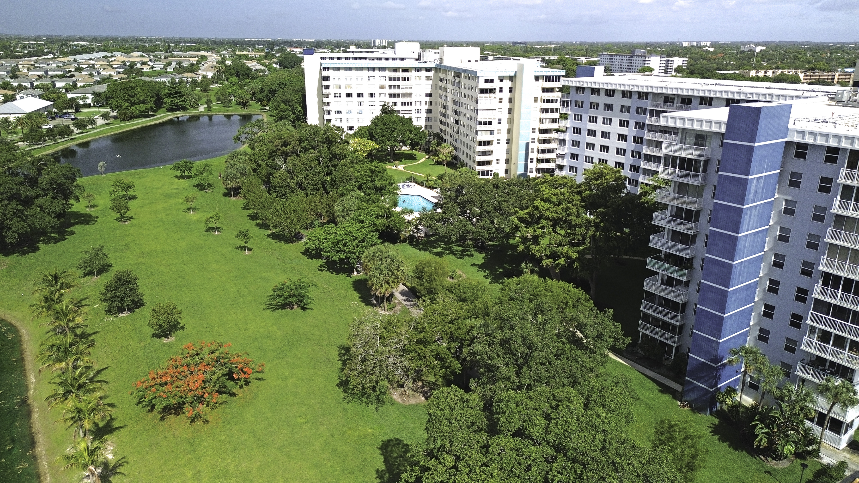  4200 Hillcrest Dr, Hollywood, FL, 33021 - 物件實景