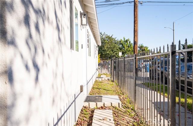 Los Angeles, California, 90001, United States, ,Residential,For Sale,2010027