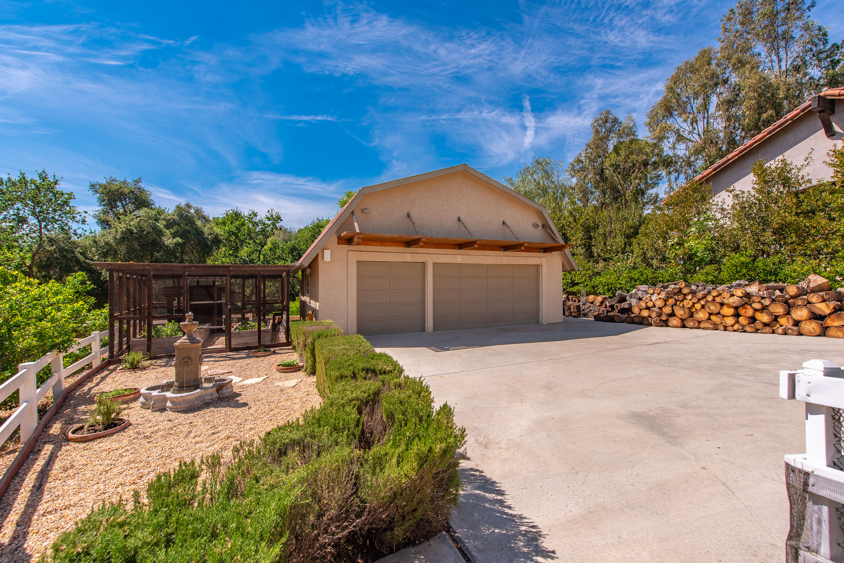 Sprawling Estate in Old Agoura - 物件實景