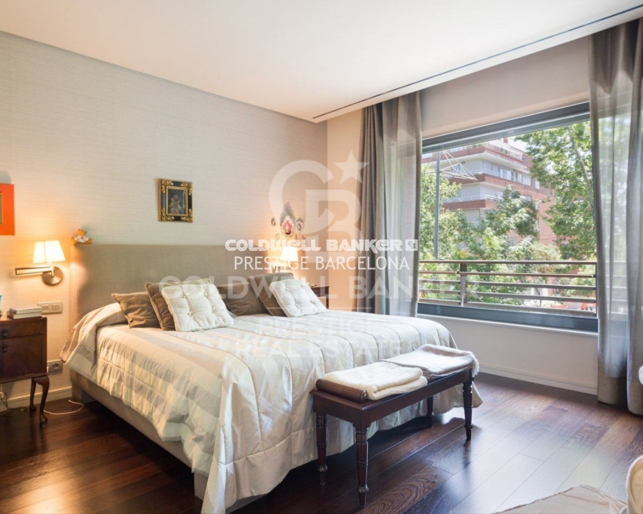 Barcelona, Catalonia, ES, 5 Bedrooms Bedrooms, ,3 BathroomsBathrooms,Residential,For Sale,1613109