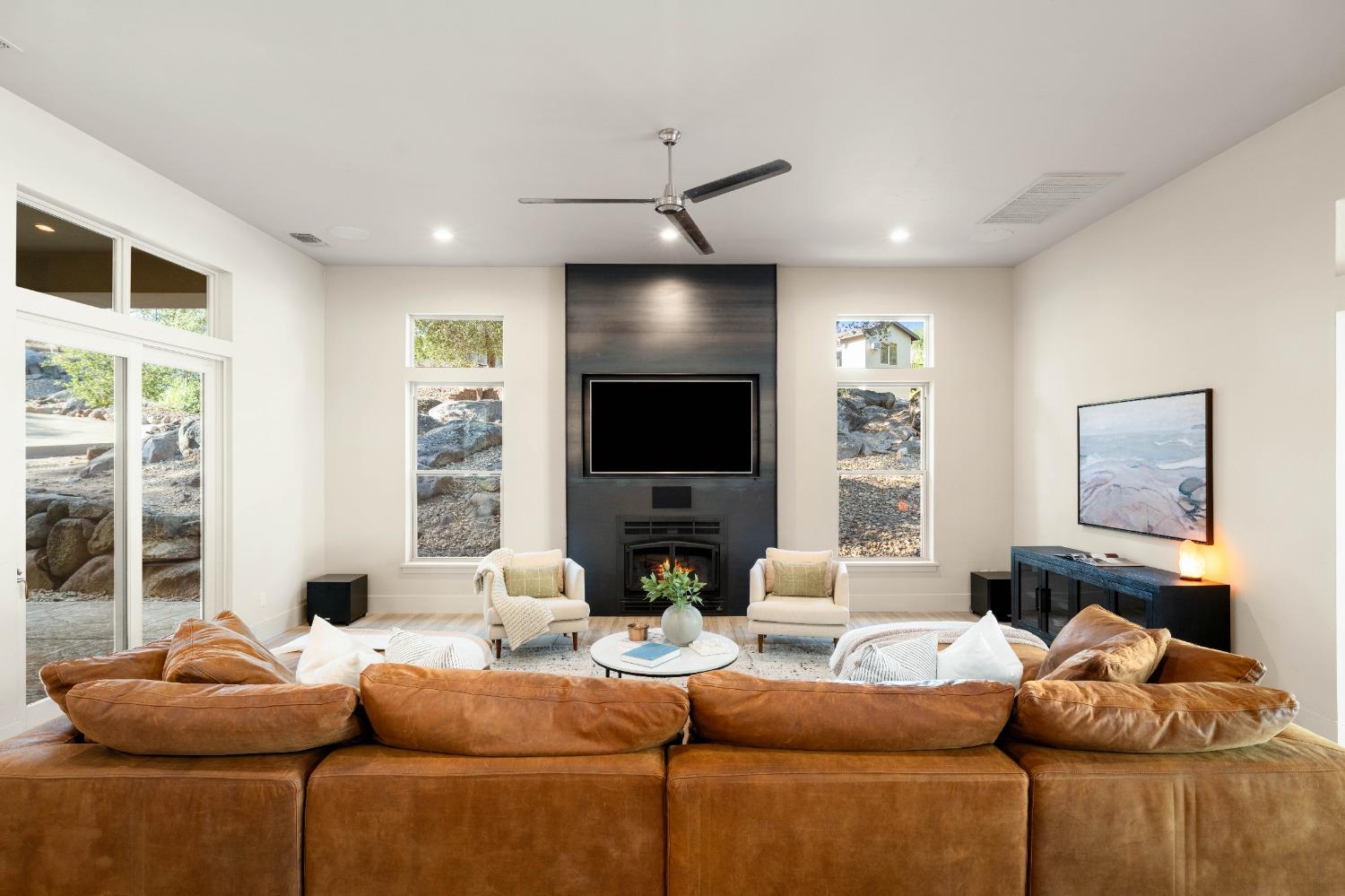 Loomis, California, 95650, United States, 5 Bedrooms Bedrooms, ,6 BathroomsBathrooms,Residential,For Sale,1744630