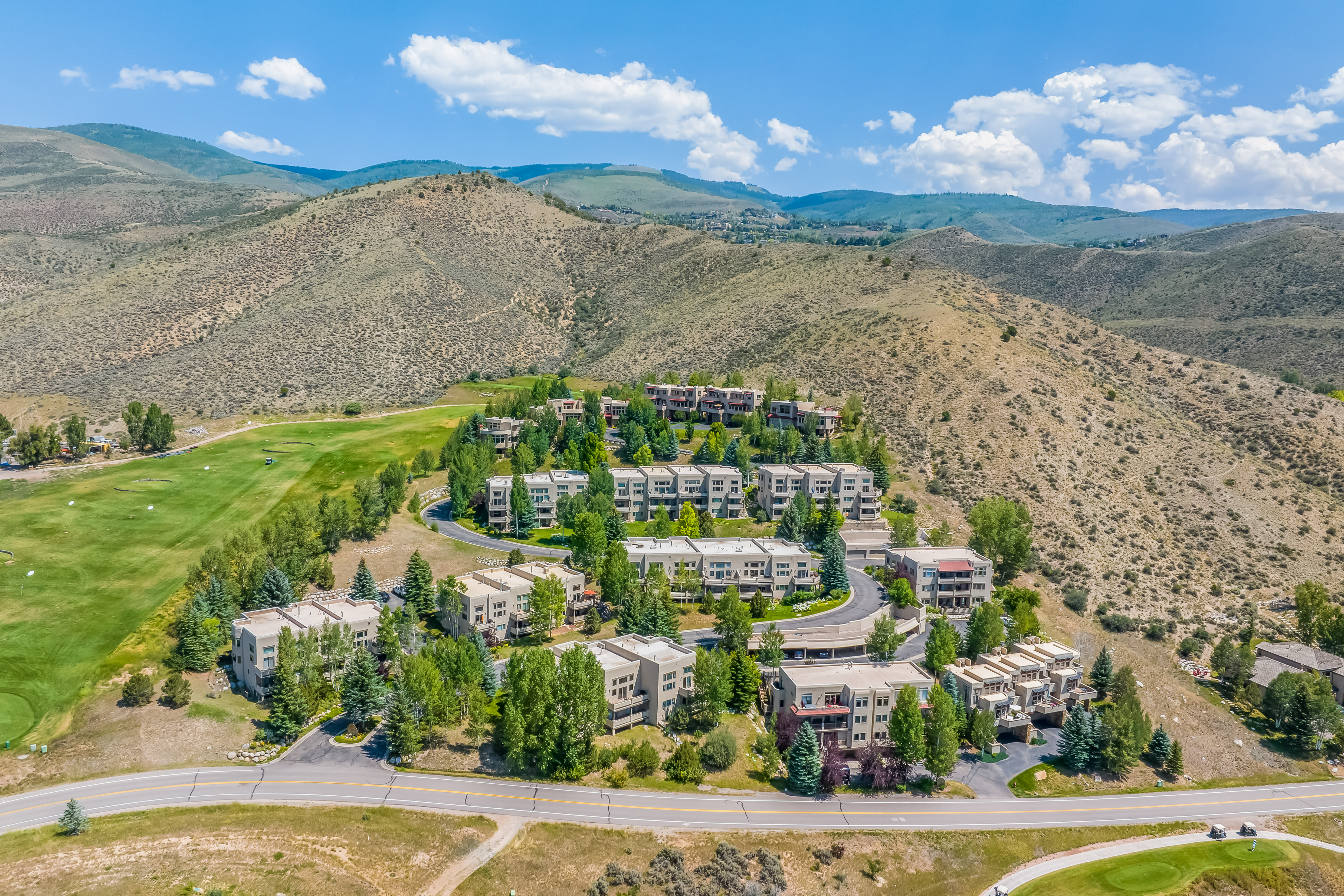  Welcome This Beautiful Condo, Just Steps from Sonnenalp Club~ - 物件實景