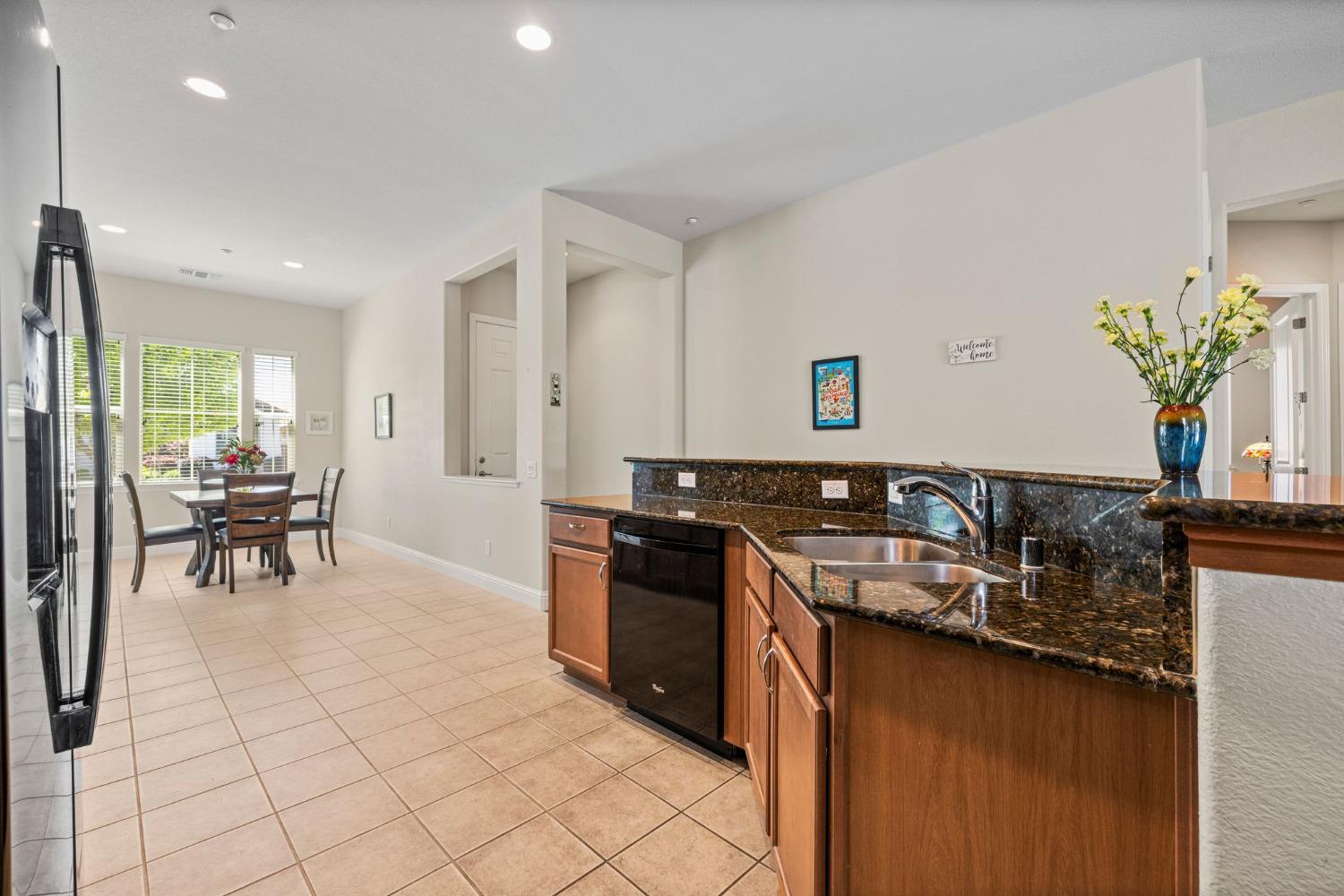 Roseville, California, 95747, United States, 3 Bedrooms Bedrooms, ,2 BathroomsBathrooms,Residential,For Sale,1924391