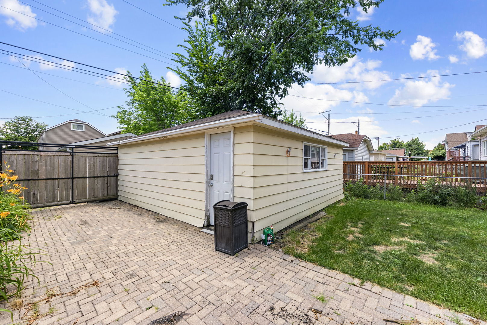 Chicago, Illinois, 60641, United States, 4 Bedrooms Bedrooms, ,3 BathroomsBathrooms,Residential,For Sale,1940244