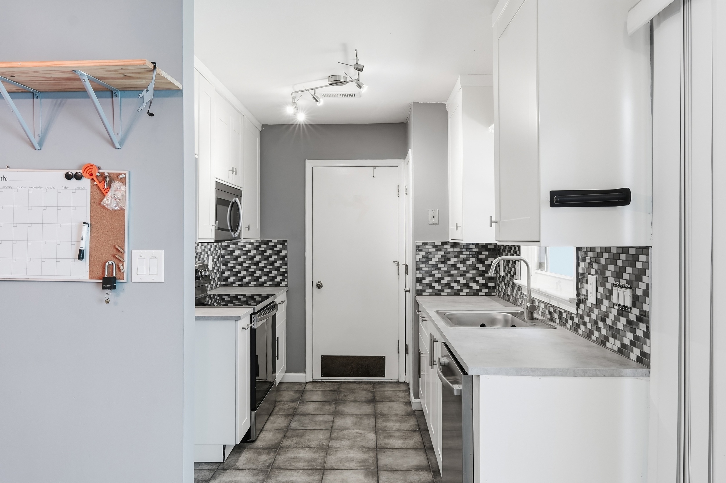  907 Jouett Drive, Newport News, VA 23608 - 物件實景