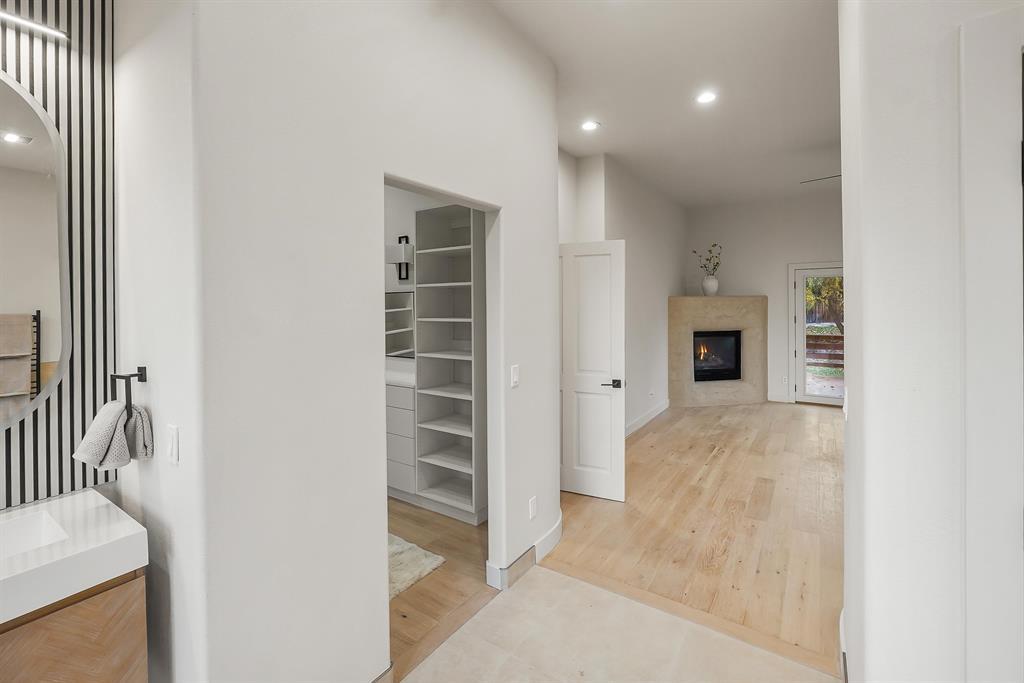 Durango, Colorado, 81301, United States, 3 Bedrooms Bedrooms, ,2 BathroomsBathrooms,Residential,For Sale,1989525