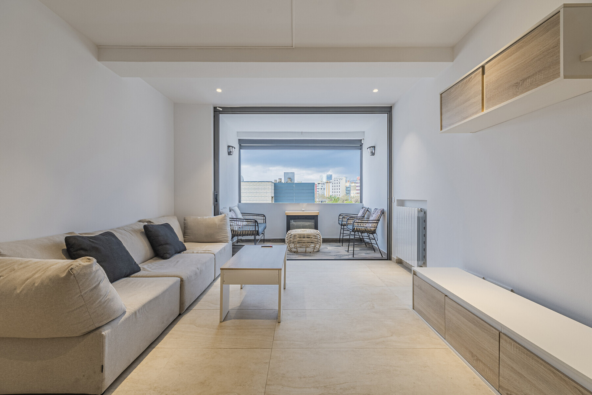  Modern apartment in front of the beach - 物件實景