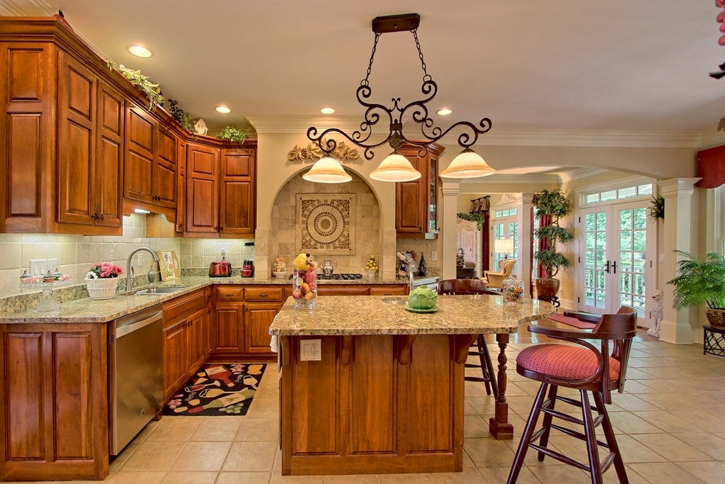 Hayesville, North Carolina, 28904, United States, 5 Bedrooms Bedrooms, ,5 BathroomsBathrooms,Residential,For Sale,1913677
