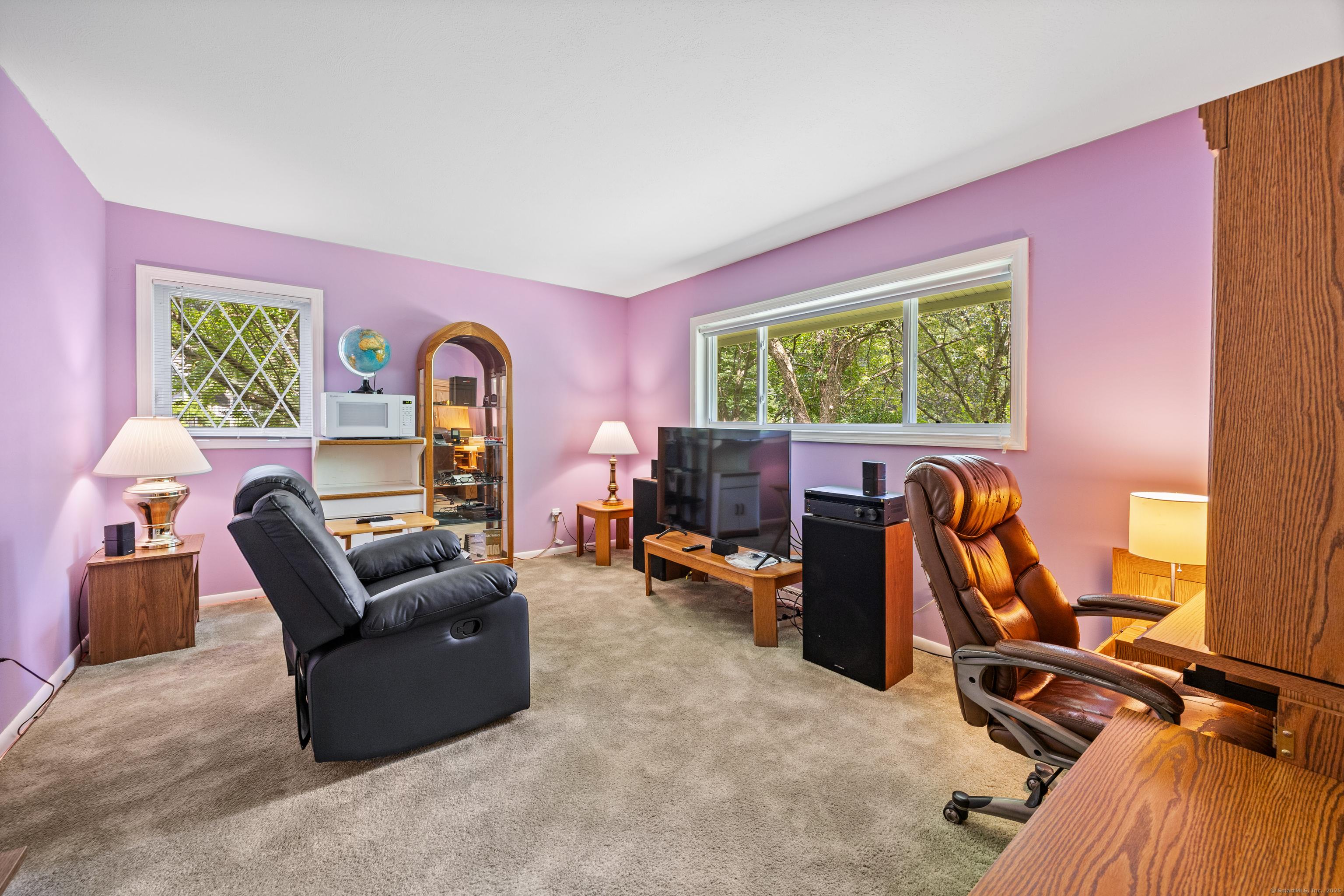 Avon, Connecticut, 06001, United States, 5 Bedrooms Bedrooms, ,3 BathroomsBathrooms,Residential,For Sale,1920498