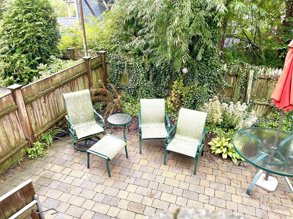 Beverly, Massachusetts, 01915, United States, 4 Bedrooms Bedrooms, ,3 BathroomsBathrooms,Residential,For Sale,1987739