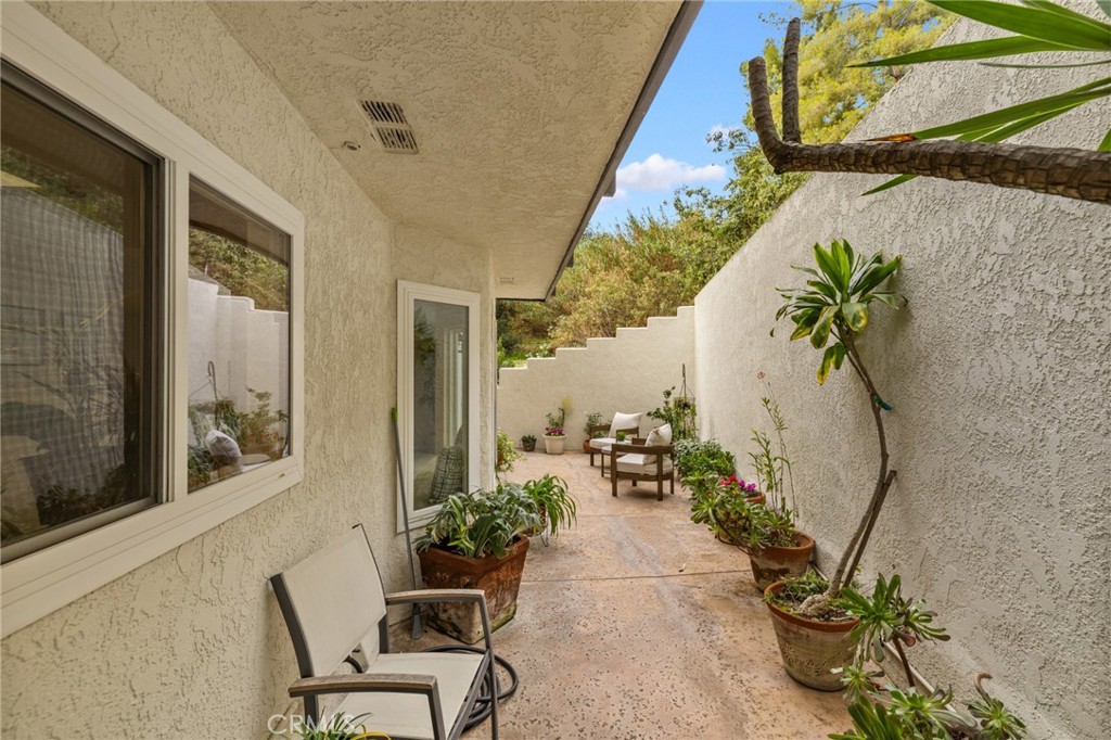 Monrovia, California, 91016, United States, 4 Bedrooms Bedrooms, ,3 BathroomsBathrooms,Residential,For Sale,1994372