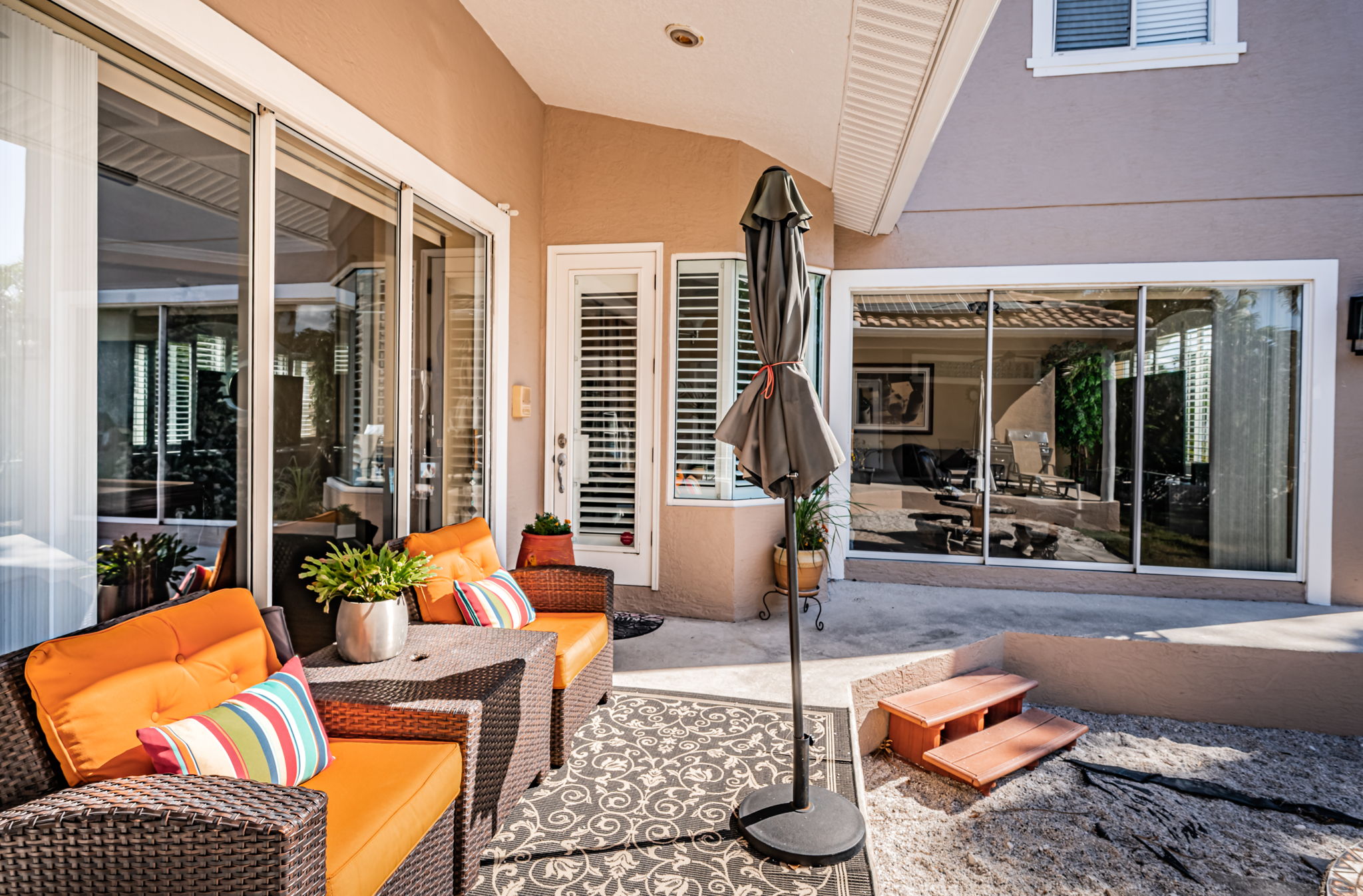 Gulfport, Florida, 33707, United States, 5 Bedrooms Bedrooms, ,4 BathroomsBathrooms,Residential,For Sale,1977633