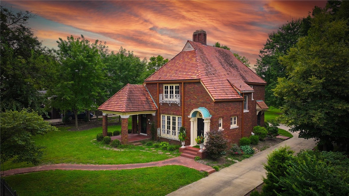 Park Pl, Decatur, IL 62522