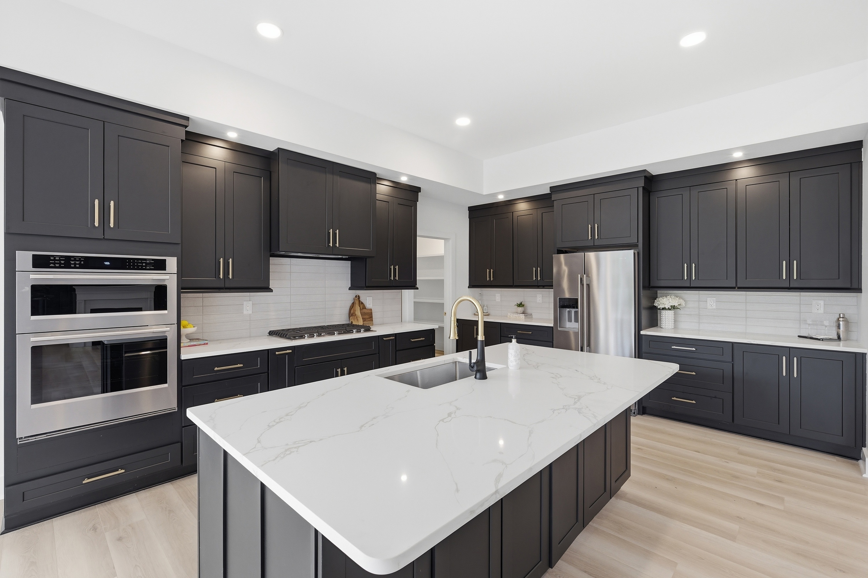  3212 Grand Lakes Drive, Louisville, KY 40299 - 物件實景