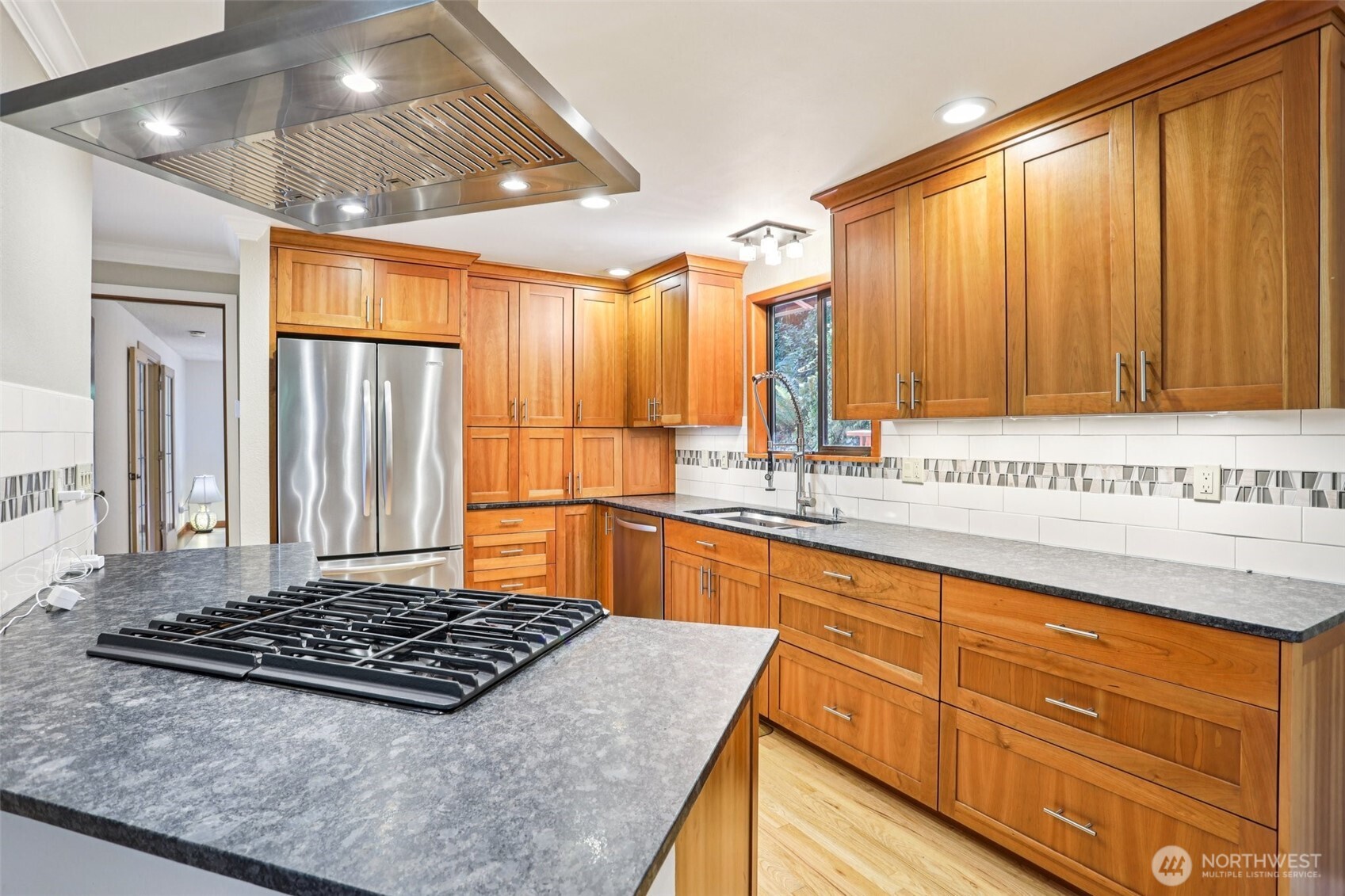 Lake Forest Park, Washington, 98155, United States, 4 Bedrooms Bedrooms, ,2 BathroomsBathrooms,Residential,For Sale,1936982