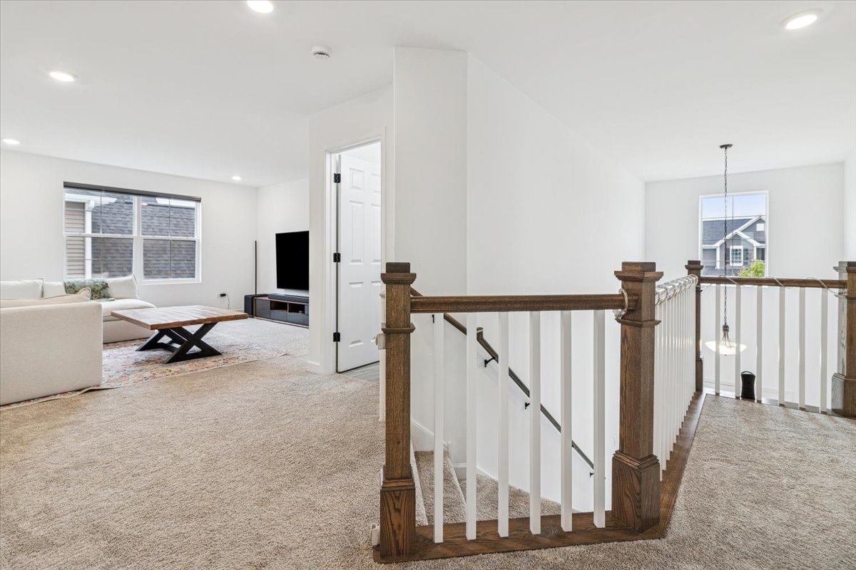 Plainfield, Illinois, 60544, United States, 3 Bedrooms Bedrooms, ,3 BathroomsBathrooms,Residential,For Sale,1967052