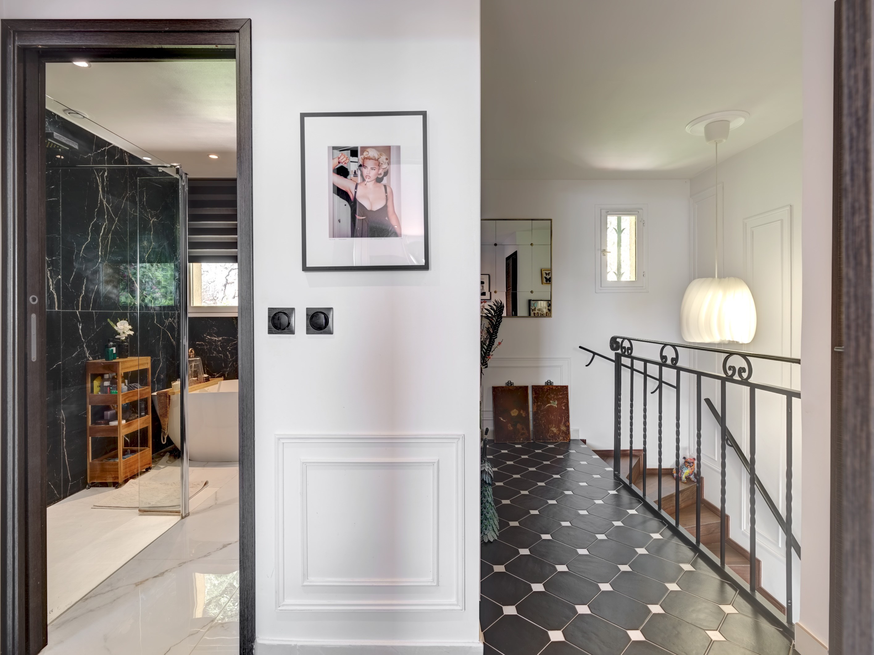  Renovated sea view villa for sale in Les Fumades, Vallauris, private gated esta… - 物件實景