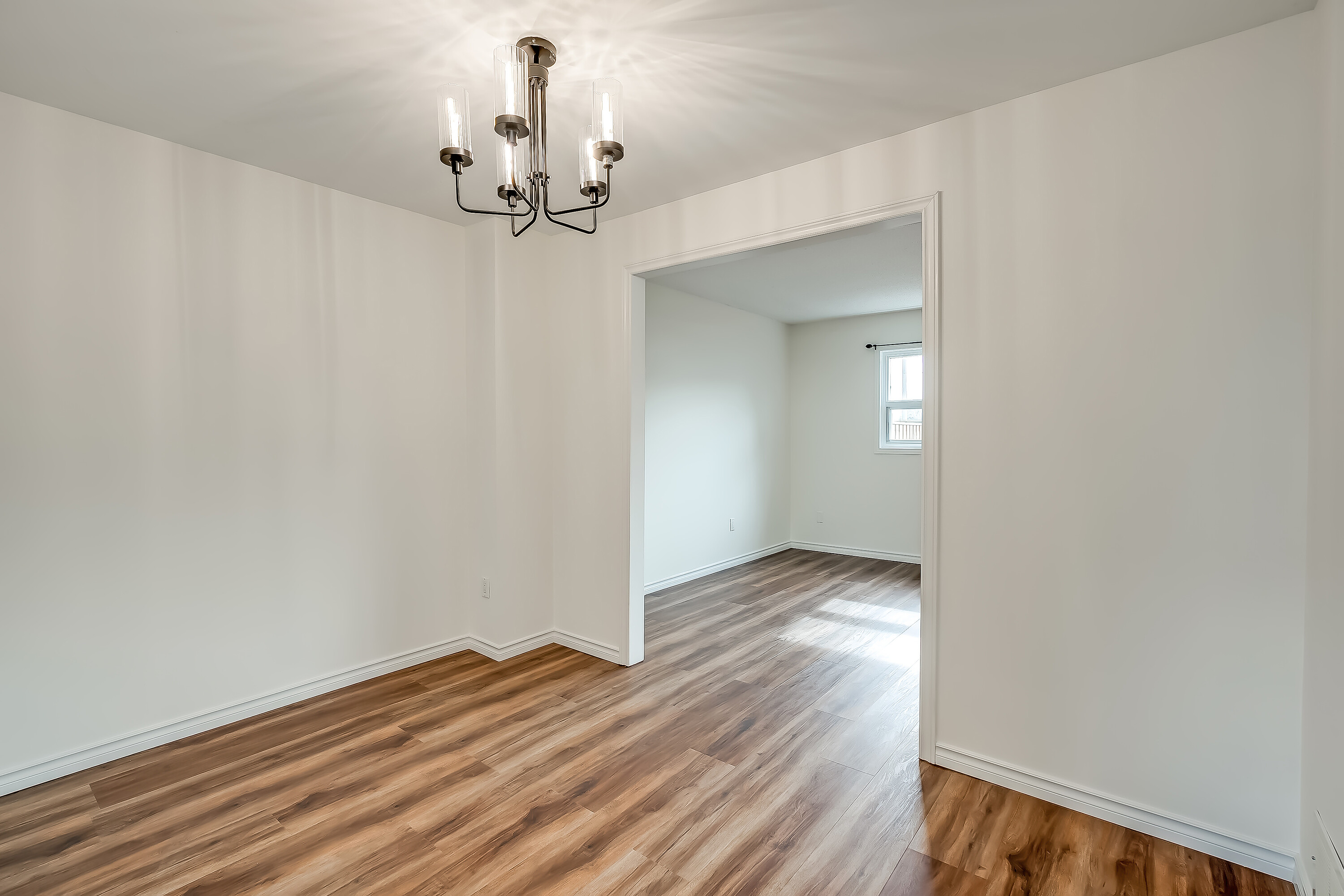  Updated Port Credit Townhome - 物件實景