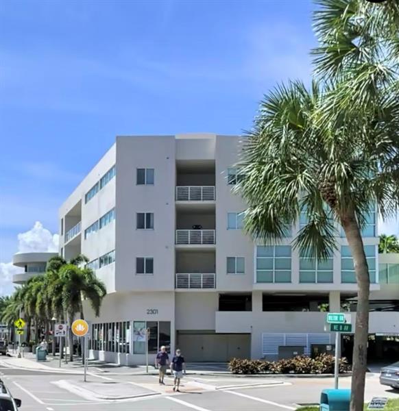 Wilton Manors, Florida, 33305, United States, 2 Bedrooms Bedrooms, ,2 BathroomsBathrooms,Residential,For Sale,2001812