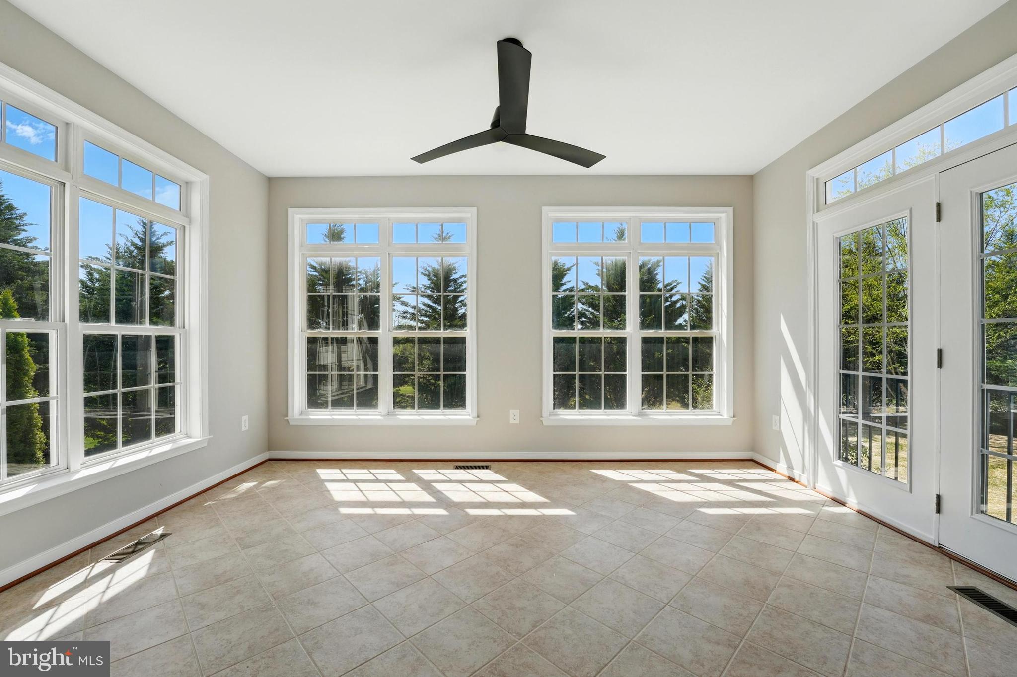 Culpeper, Virginia, 22701, United States, 5 Bedrooms Bedrooms, ,5 BathroomsBathrooms,Residential,For Sale,1841439
