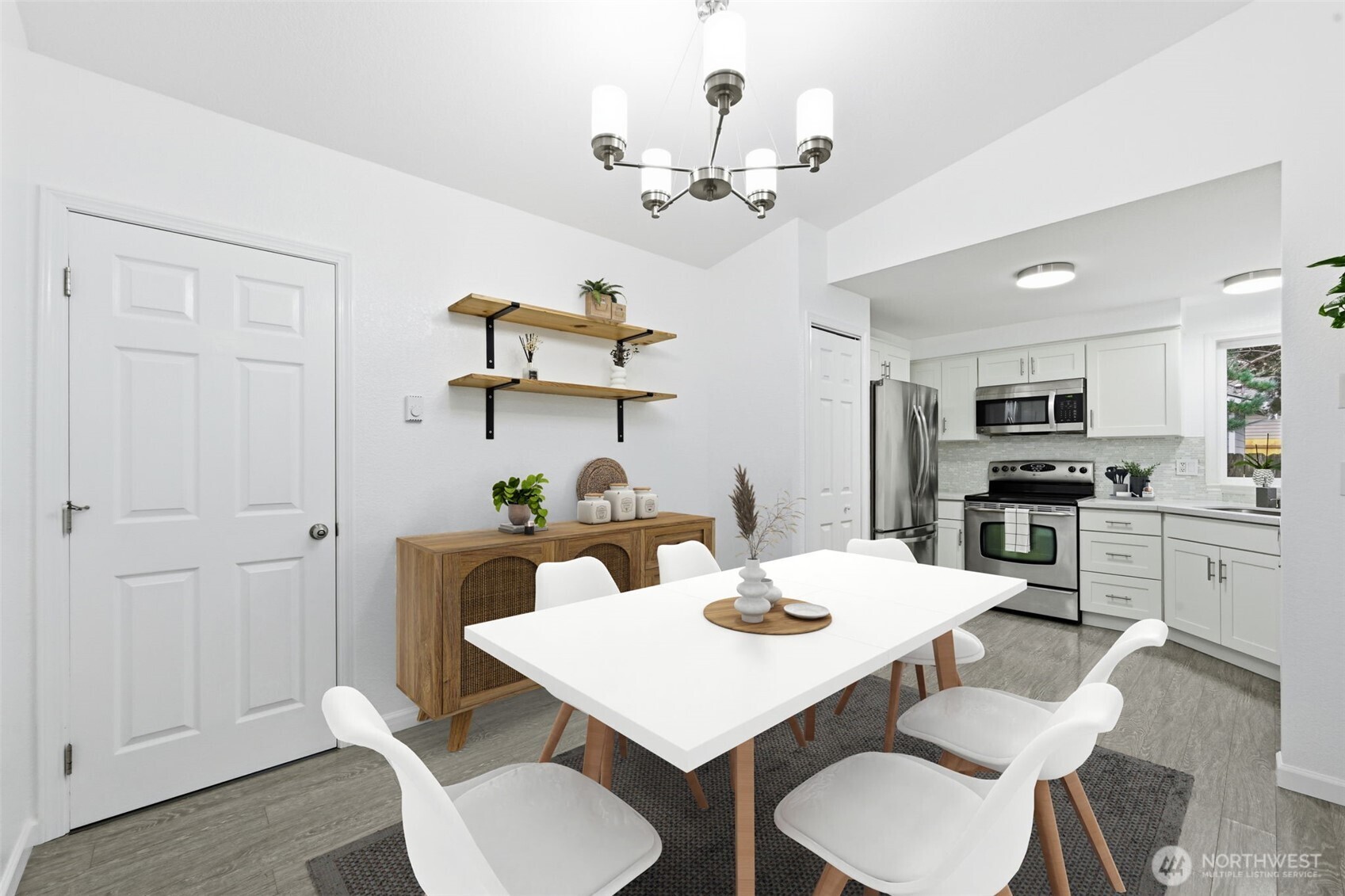 Marysville, Washington, 98271, United States, 3 Bedrooms Bedrooms, ,2 BathroomsBathrooms,Residential,For Sale,1987644