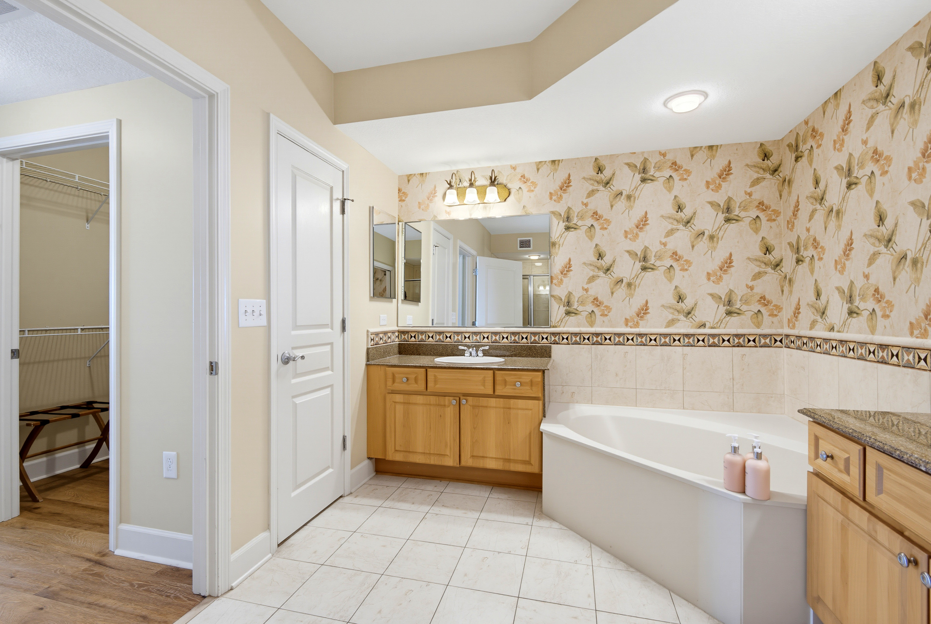  200 Ocean Crest Drive, Palm Coast, FL, 32137 - 物件實景