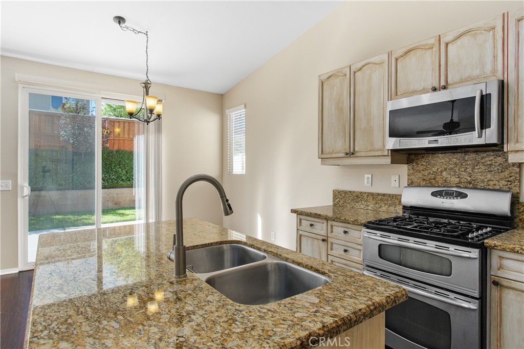 Murrieta, California, 92562, United States, 4 Bedrooms Bedrooms, ,2 BathroomsBathrooms,Residential,For Sale,1906969