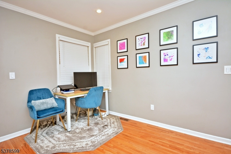 Bedminster Twp., New Jersey, 07921, United States, 3 Bedrooms Bedrooms, ,4 BathroomsBathrooms,Residential,For Sale,1989637