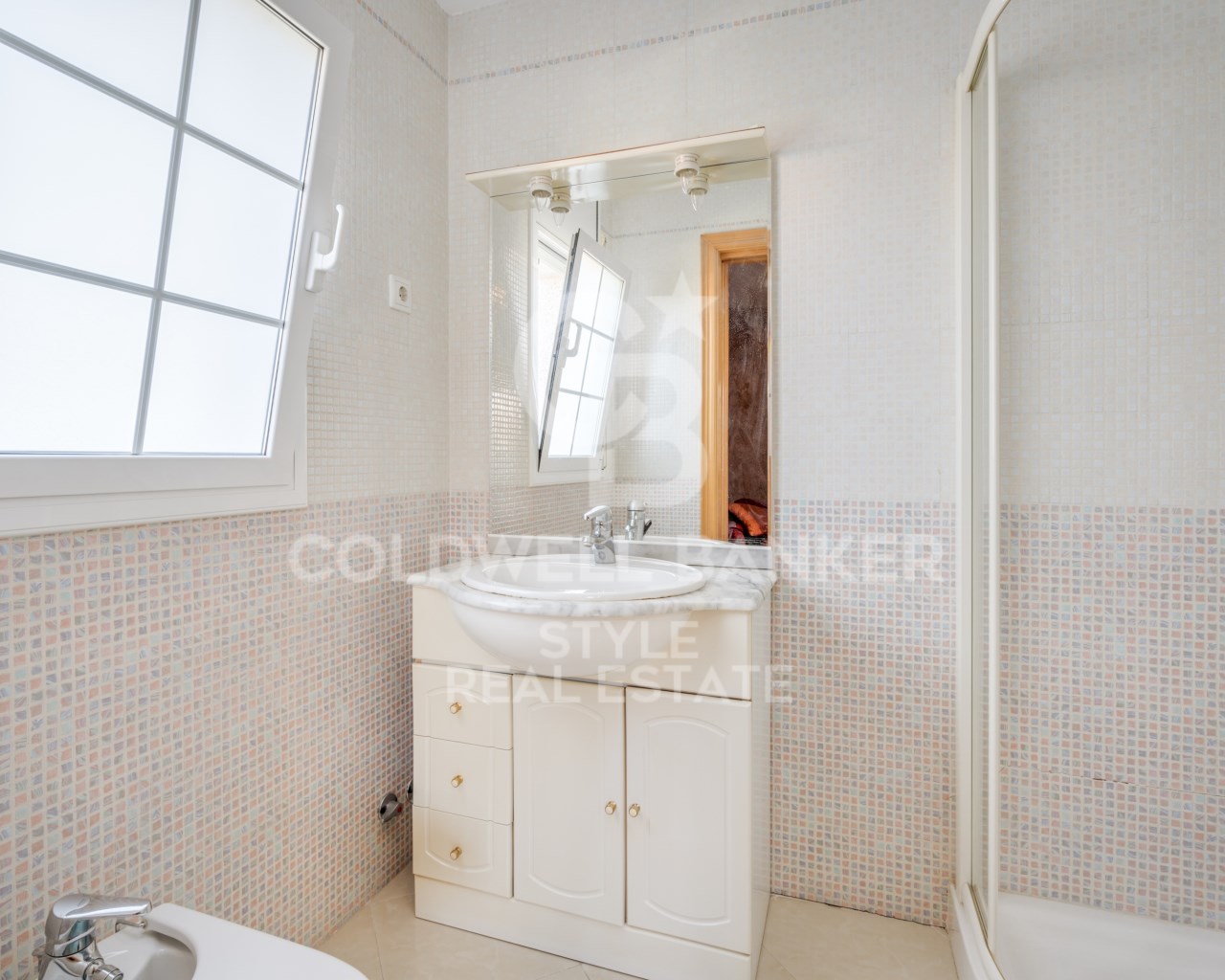 Calle Anne Frank D' Barcelona, Sabadell, La Conc?, Sabadell, Catalonia, 08206, ES, 6 Bedrooms Bedrooms, ,4 BathroomsBathrooms,Residential,For Sale,Calle Anne Frank D' Barcelona, Sabadell, La Conc?,1622954