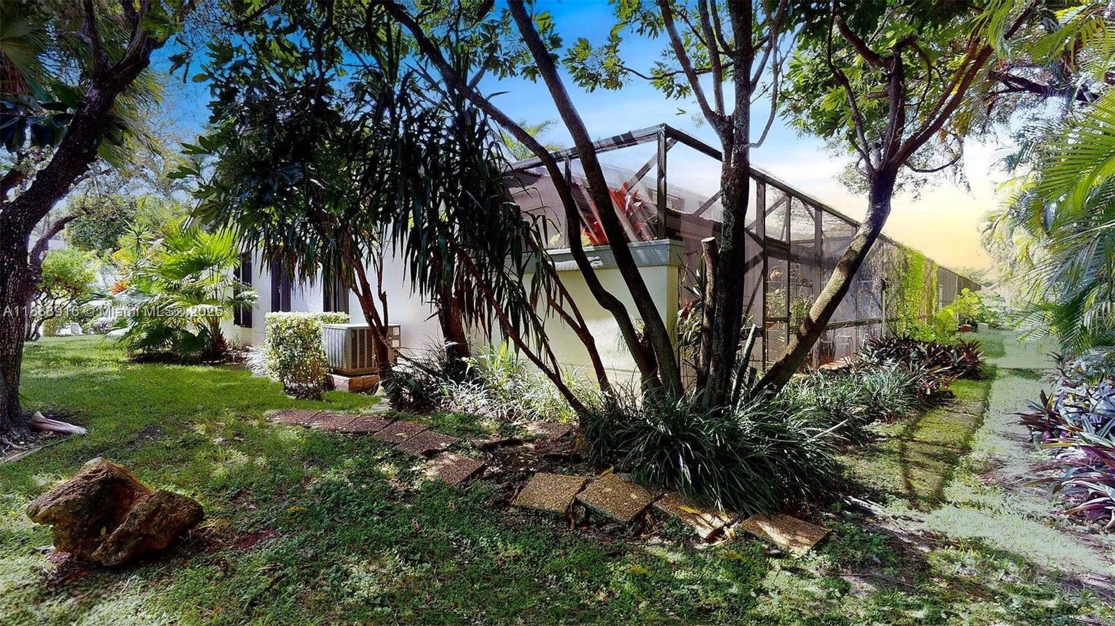 Doral, Florida, 33178, United States, 2 Bedrooms Bedrooms, ,2 BathroomsBathrooms,Residential,For Sale,1975384