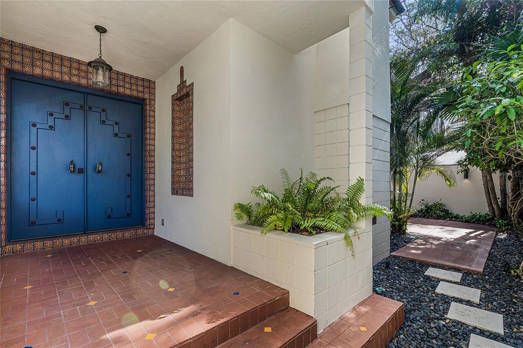 Orlando, Florida, 32806, United States, 3 Bedrooms Bedrooms, ,4 BathroomsBathrooms,Residential,For Sale,1927434