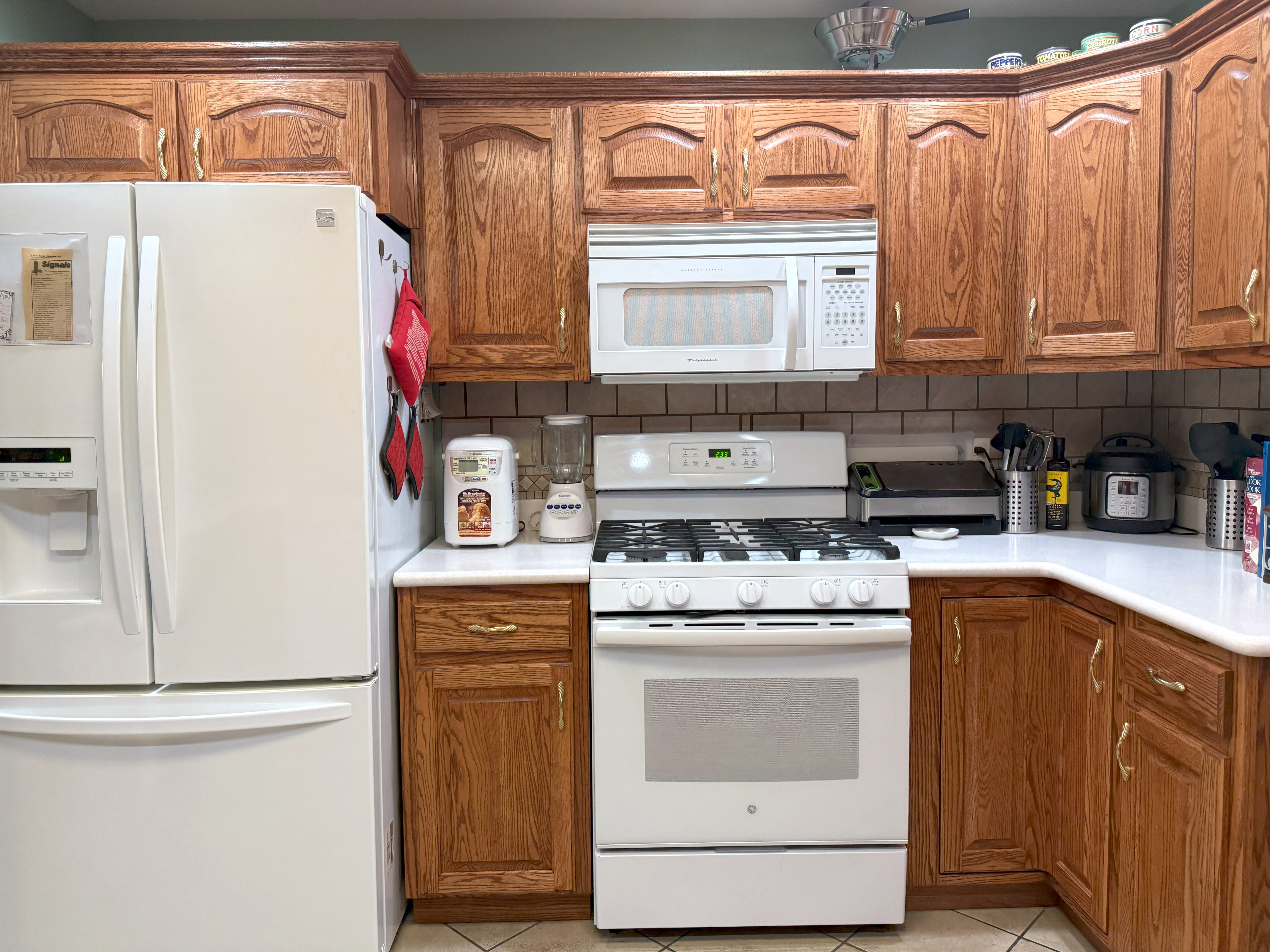 Crossville, Tennessee, 38555, United States, 4 Bedrooms Bedrooms, ,3 BathroomsBathrooms,Residential,For Sale,1887732