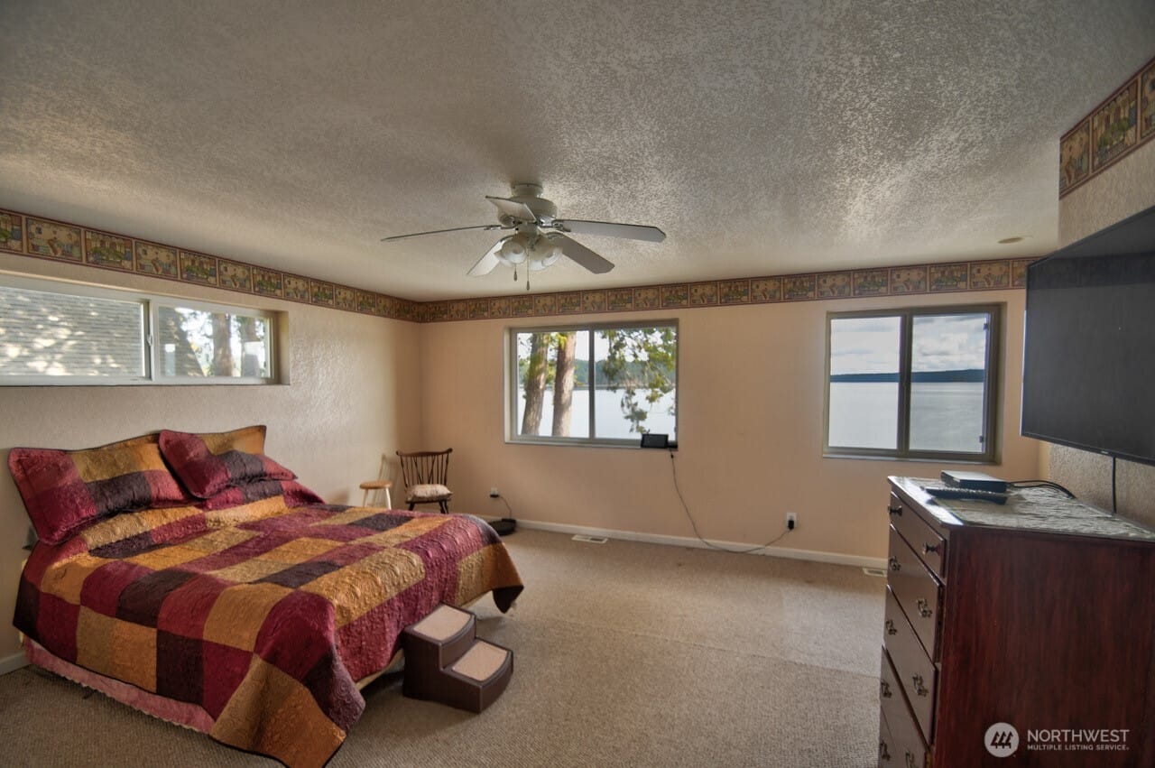 Brinnon, Washington, 98320, United States, 2 Bedrooms Bedrooms, ,Residential,For Sale,1771053