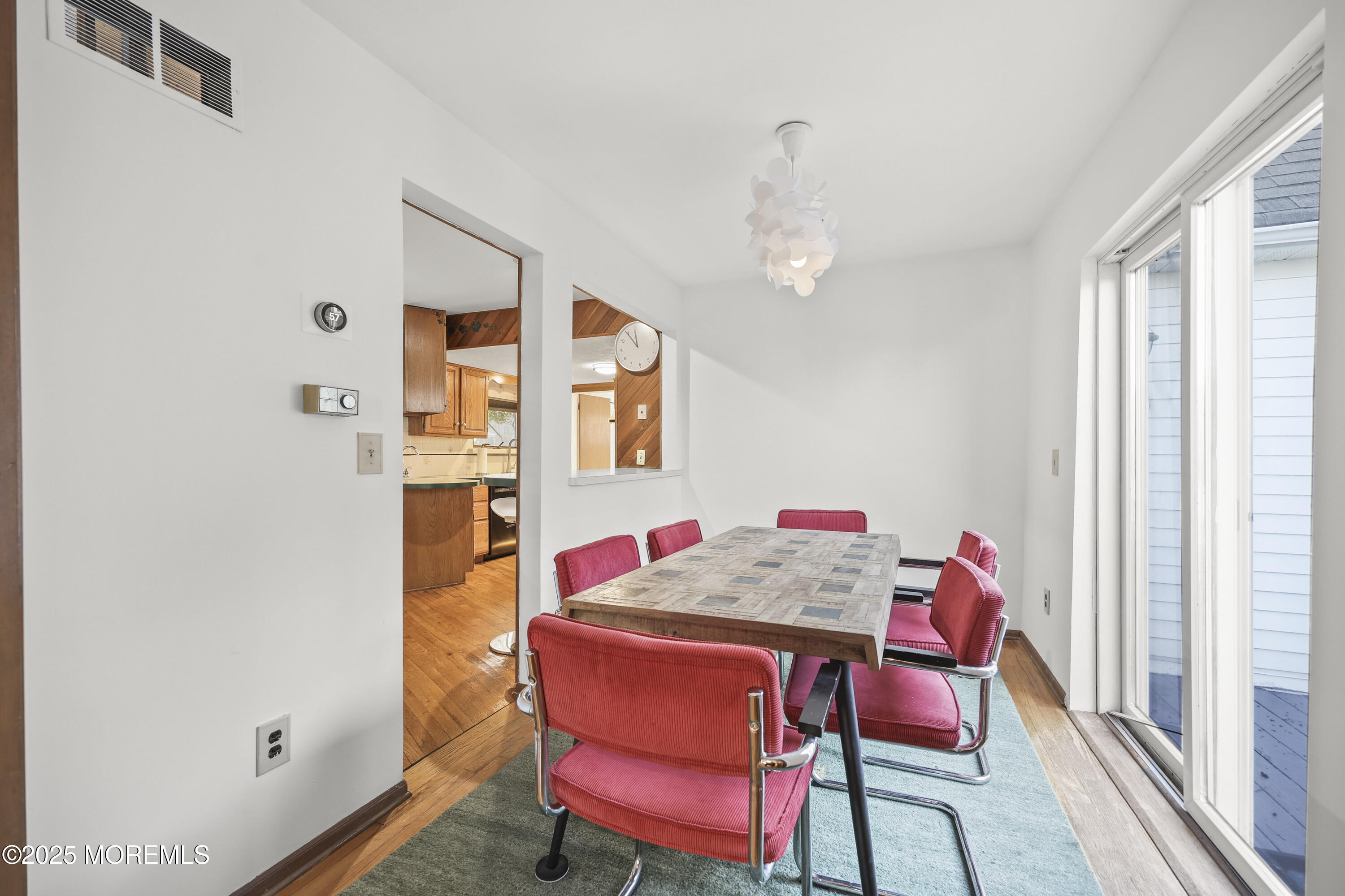 Leonardo, New Jersey, 07737, United States, 4 Bedrooms Bedrooms, ,3 BathroomsBathrooms,Residential,For Sale,2001705