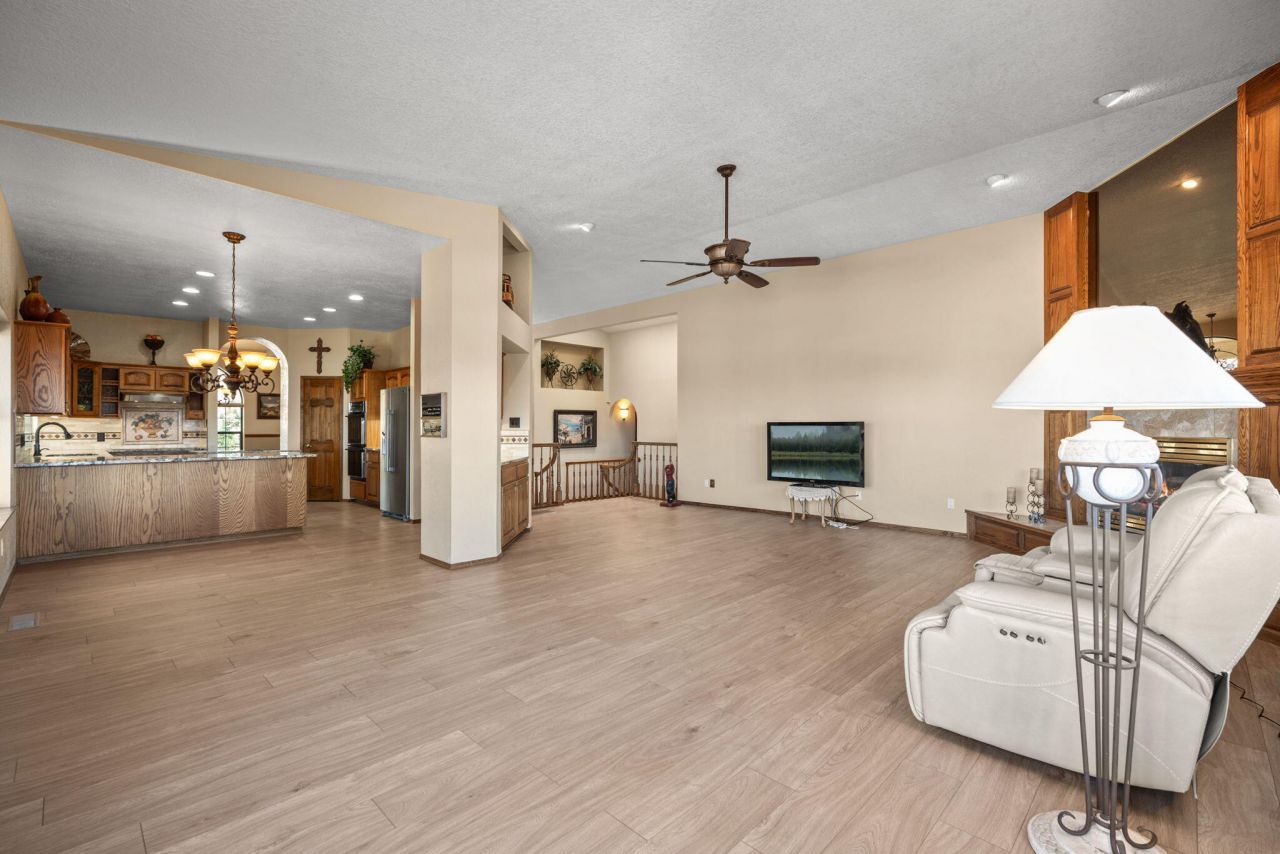 Albuquerque, New Mexico, 87112, United States, 4 Bedrooms Bedrooms, ,3 BathroomsBathrooms,Residential,For Sale,1985067