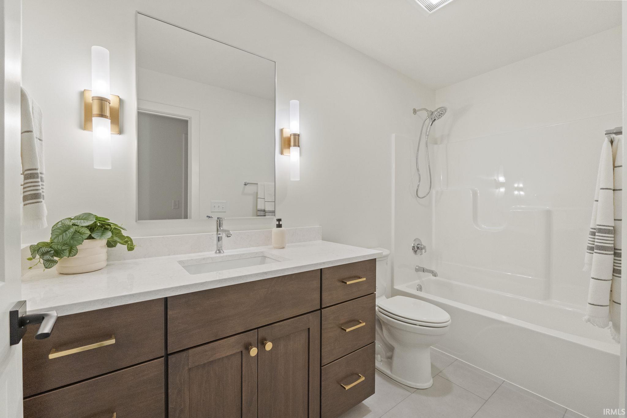 Huntertown, Indiana, 46748, United States, 4 Bedrooms Bedrooms, ,4 BathroomsBathrooms,Residential,For Sale,2005493