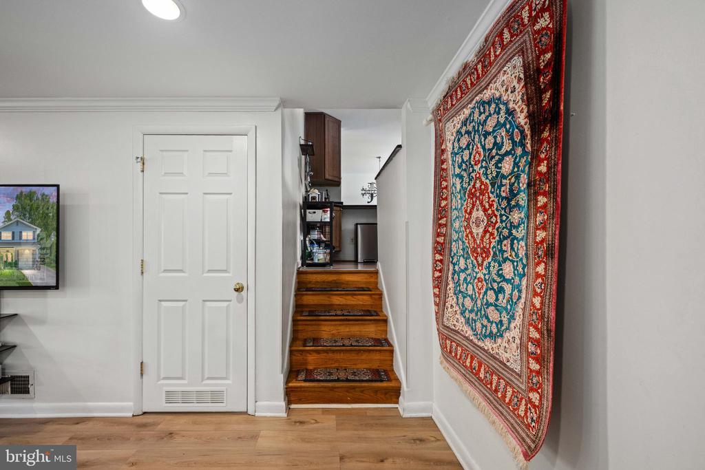 Alexandria, Virginia, 22308, United States, 4 Bedrooms Bedrooms, ,3 BathroomsBathrooms,Residential,For Sale,1921222